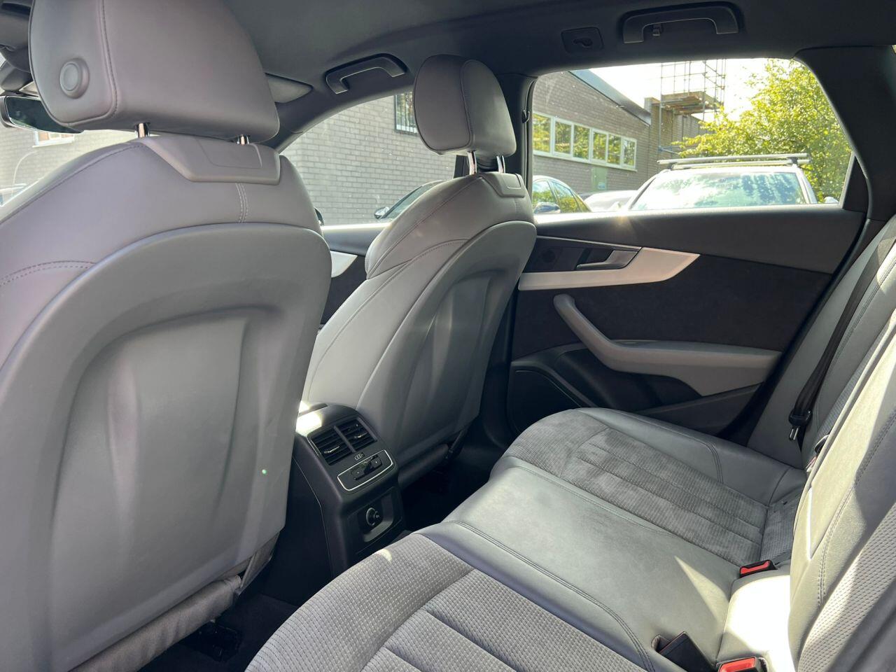 Audi A4 view 22