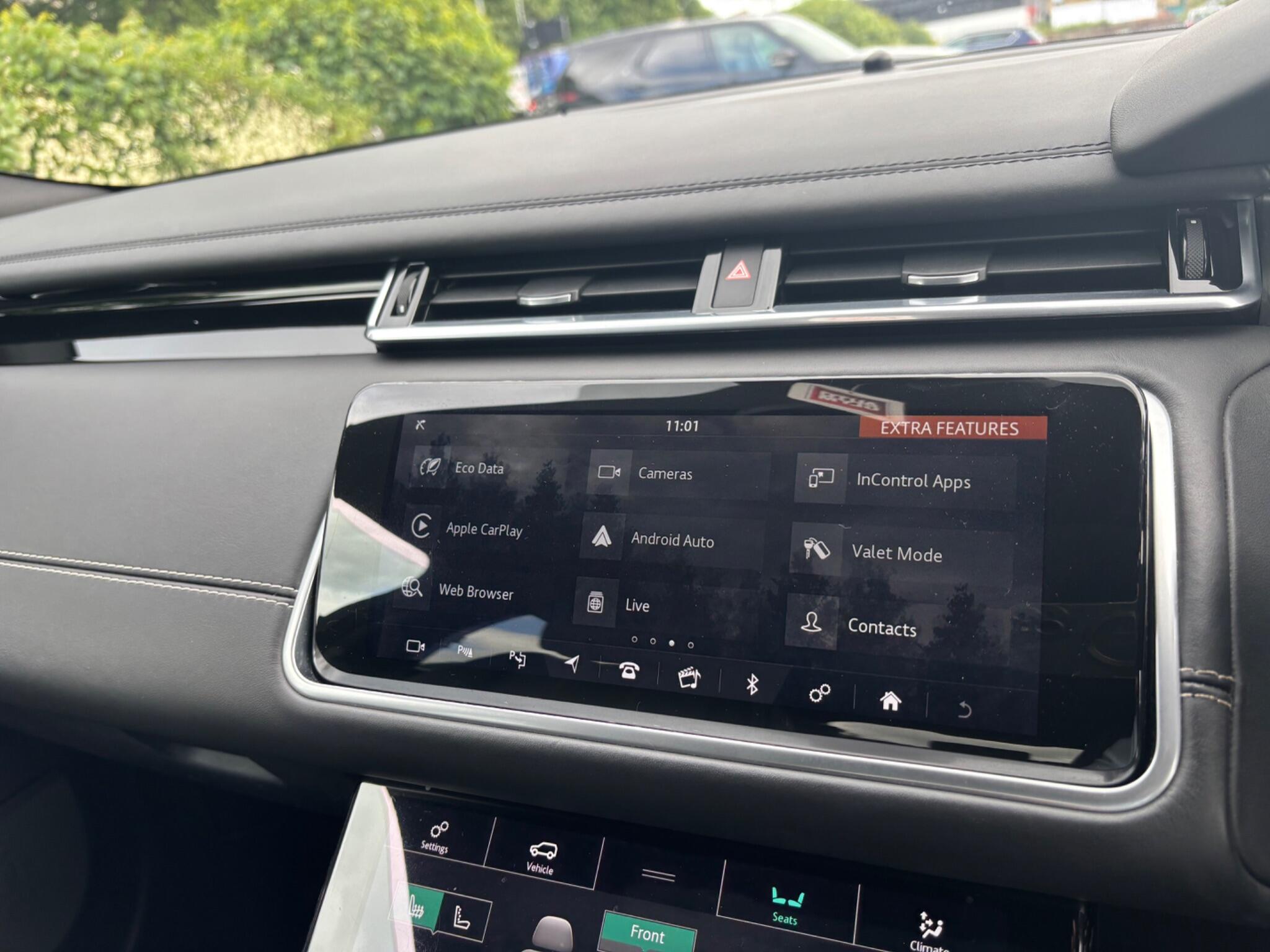 Land Rover Range Rover Velar view 27