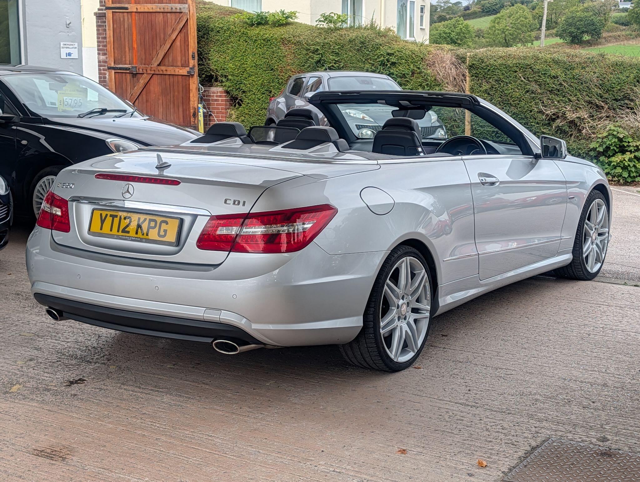 Mercedes-Benz E-Class view 4