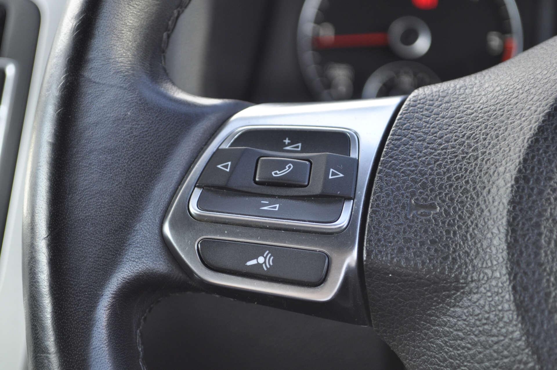 Volkswagen Scirocco view 14