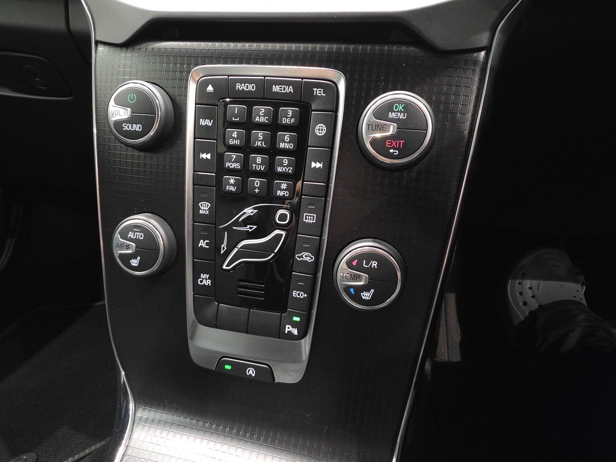 Volvo V40 view 81