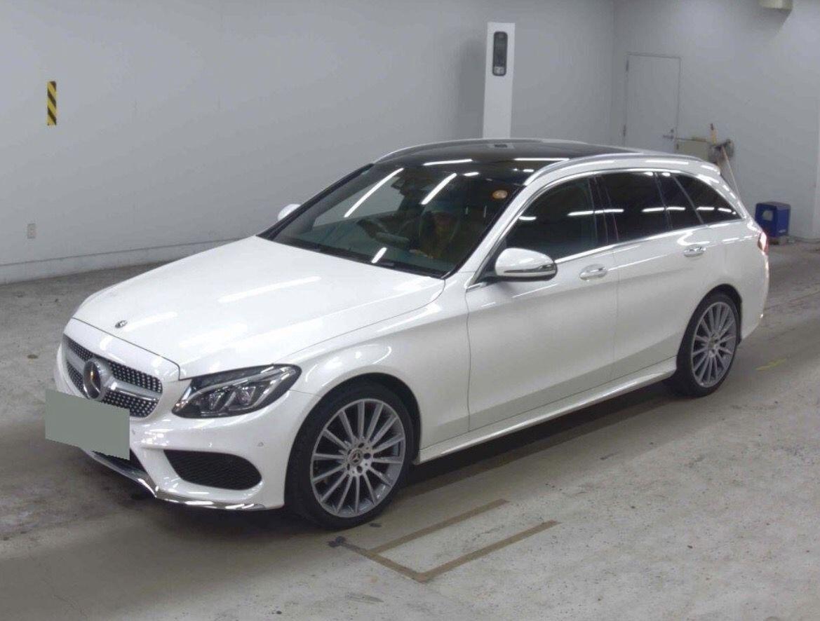 Mercedes-Benz C-Class view 2