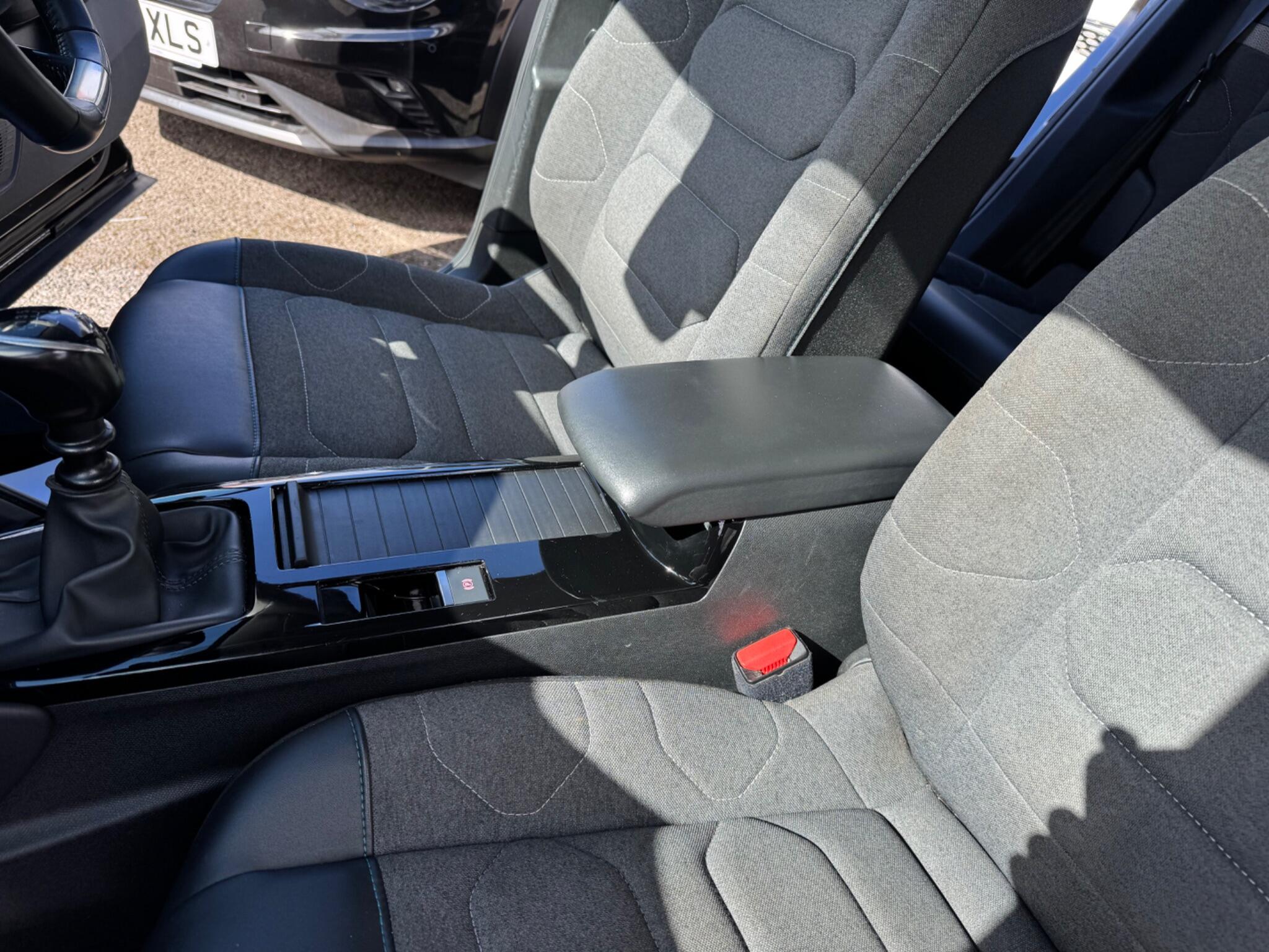 Citroen C4 view 40