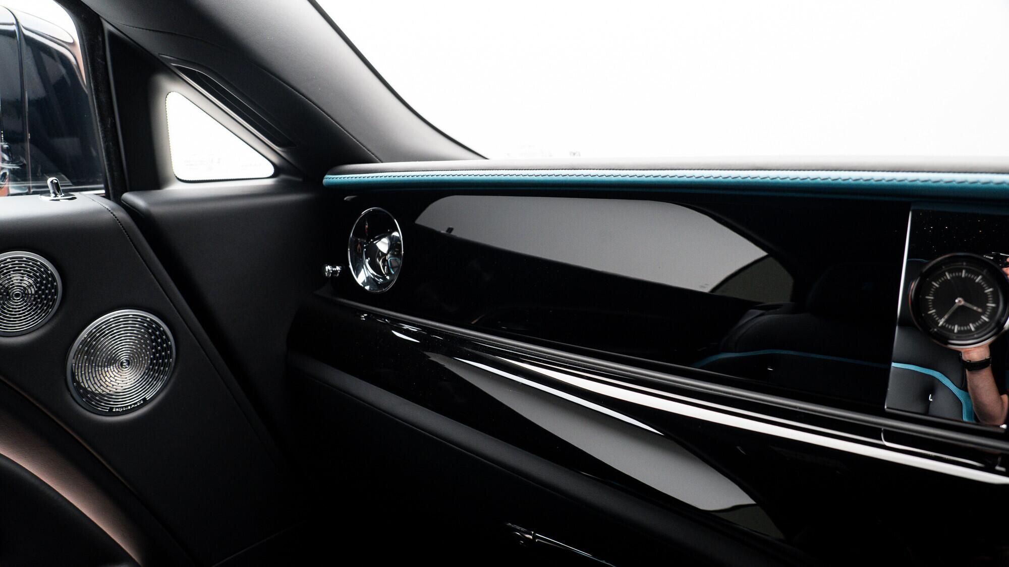 Rolls-Royce Spectre view 44