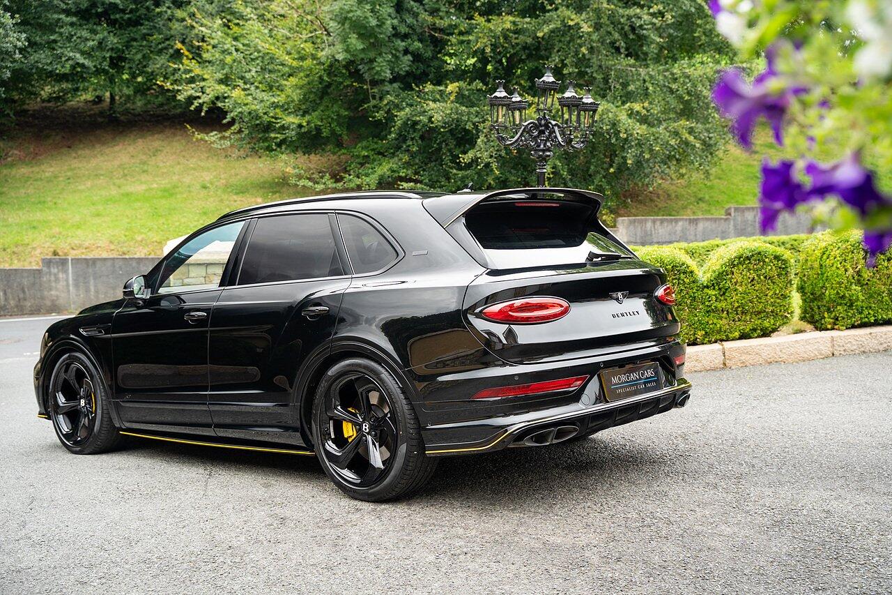 Bentley Bentayga view 118