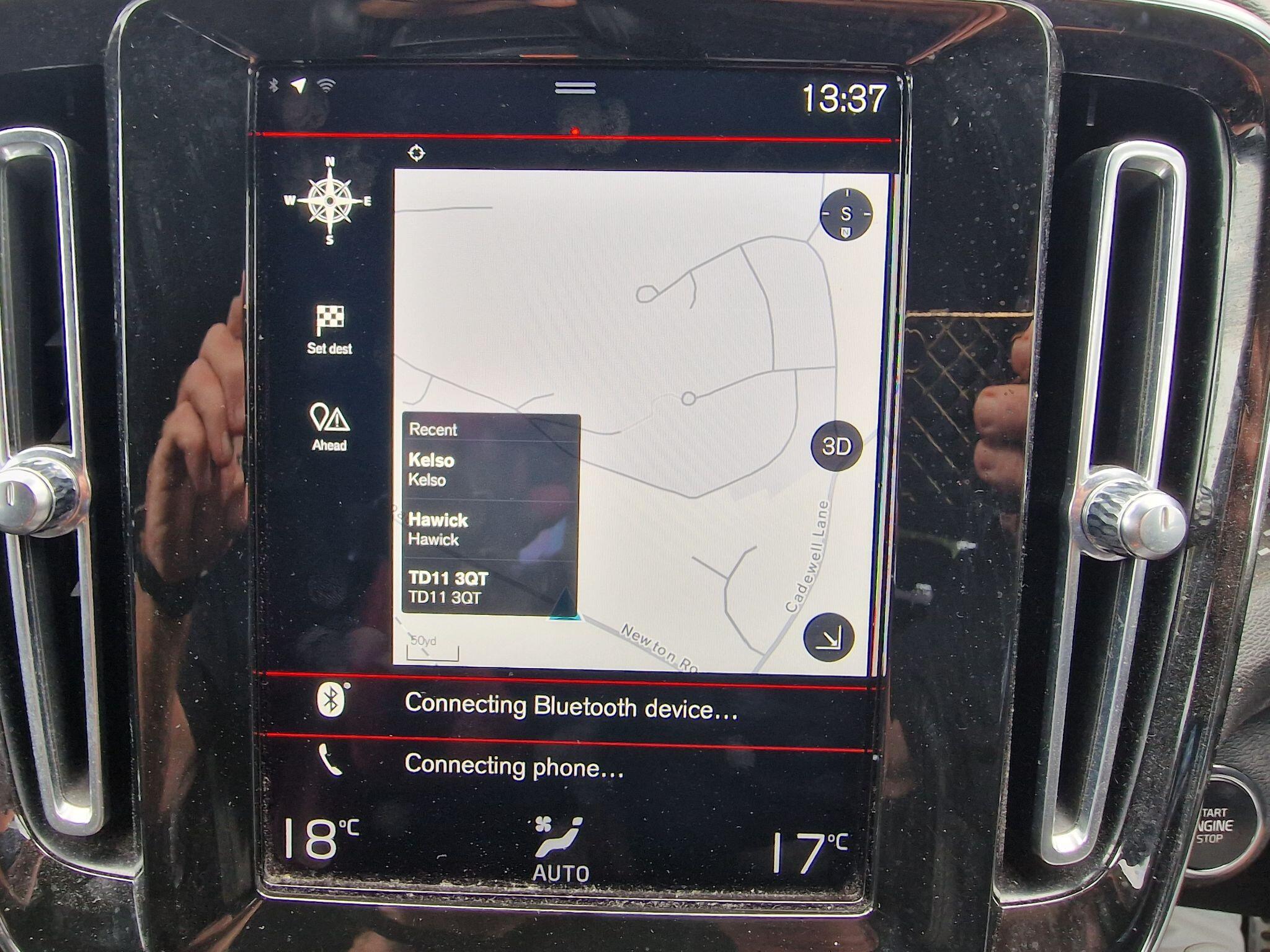 Volvo XC40 view 6