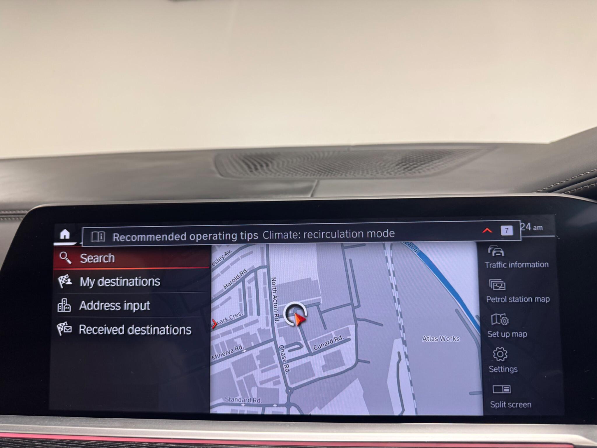 BMW X7 view 26
