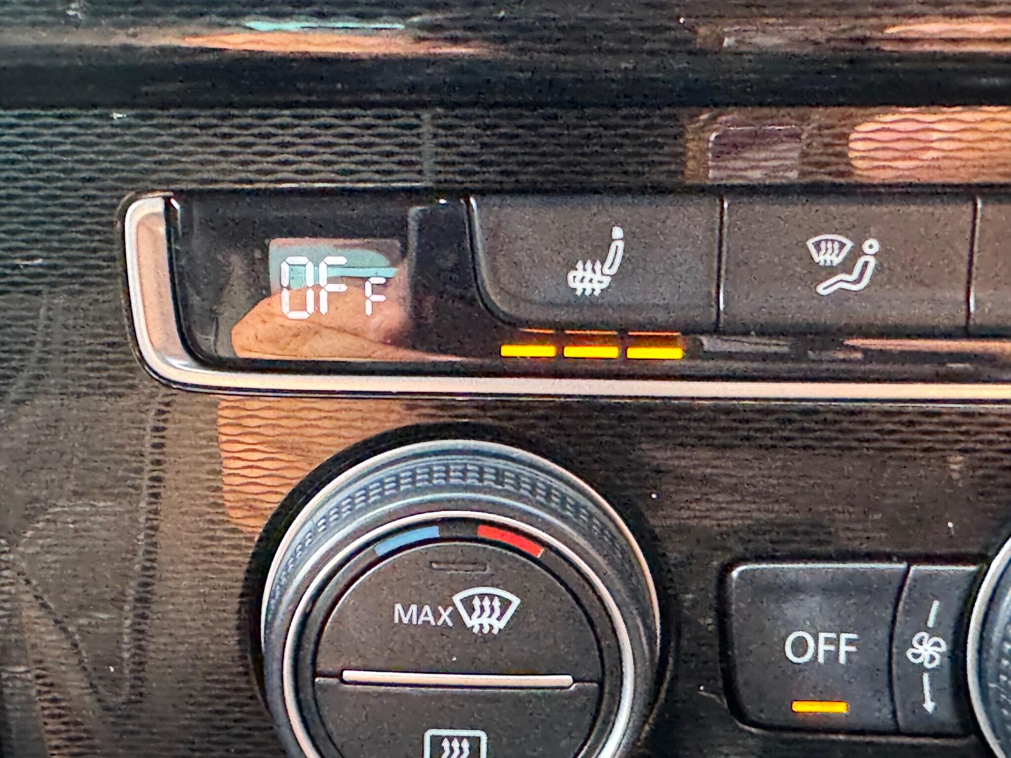 Volkswagen Golf view 23