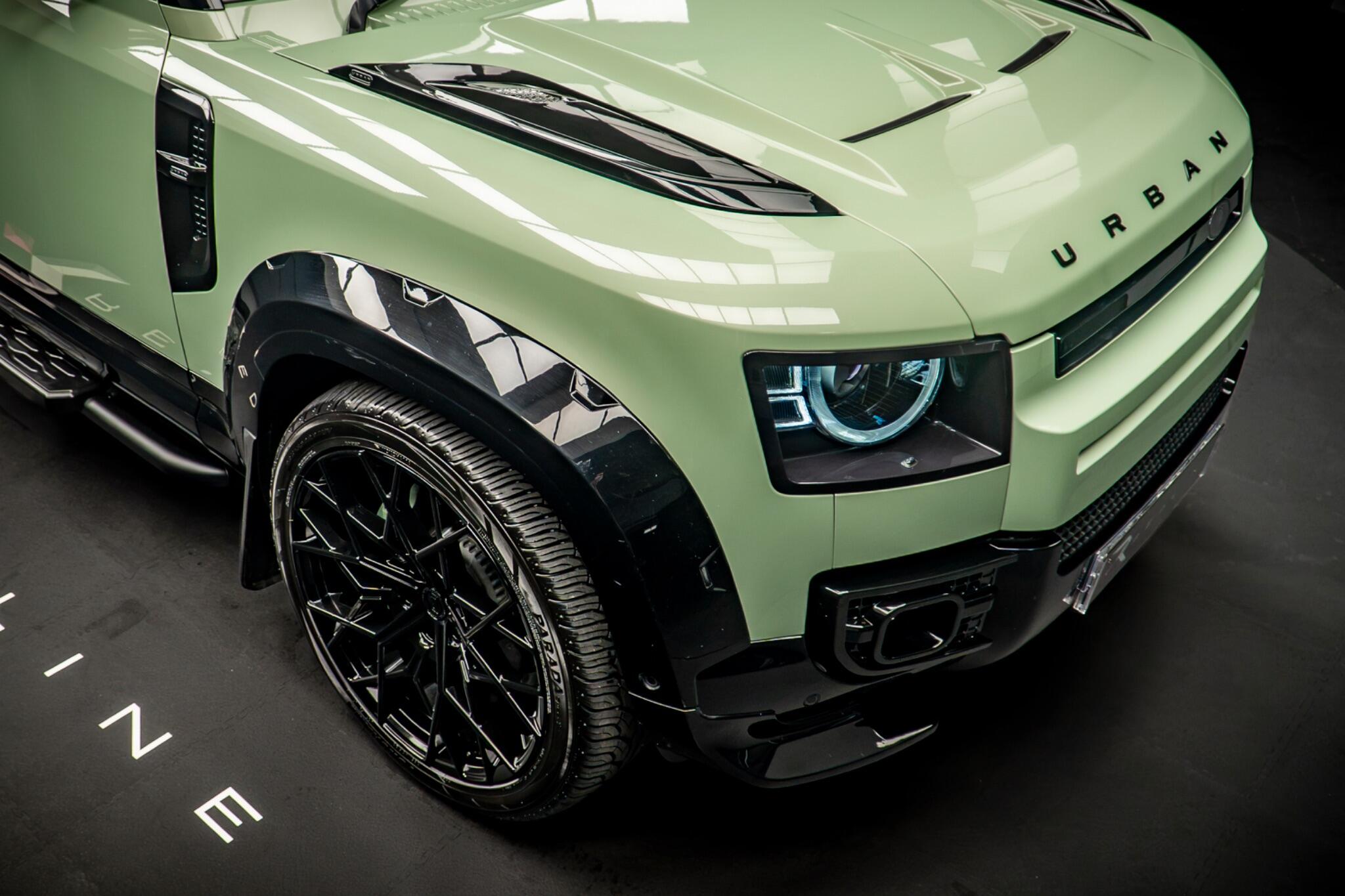 Land Rover Defender view 11