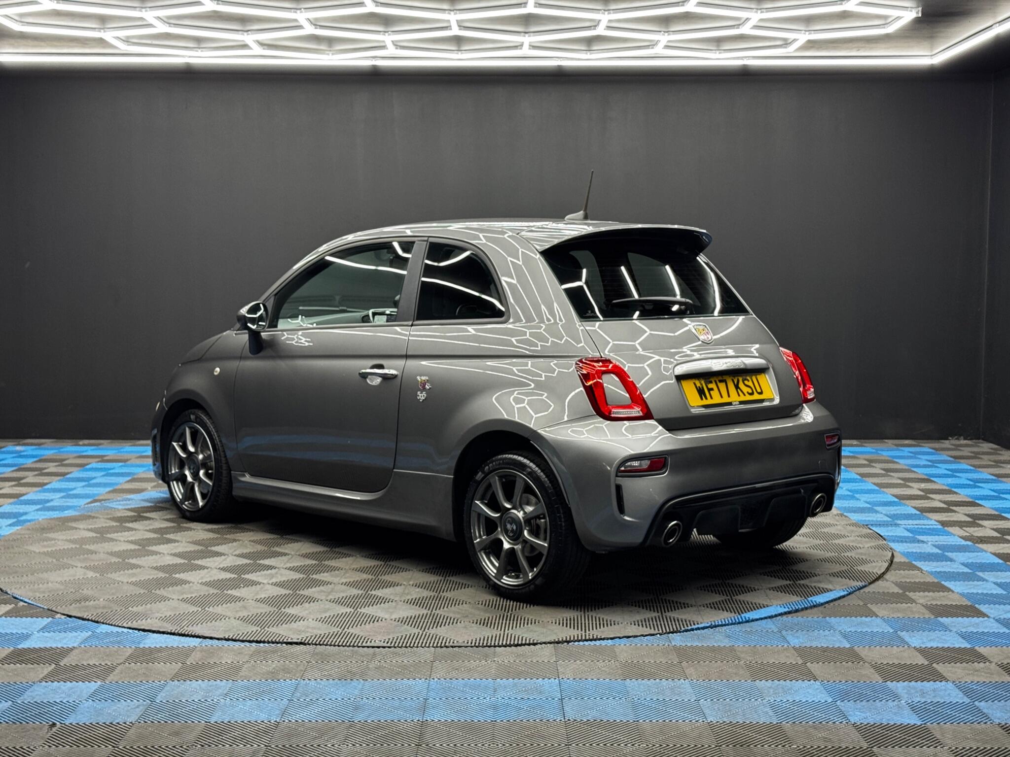 Abarth 595 view 7