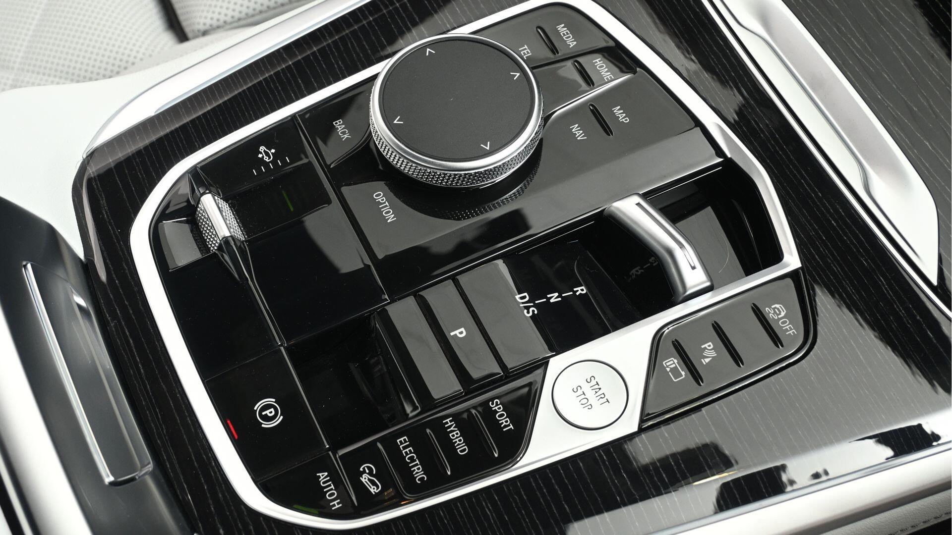BMW X5 view 10