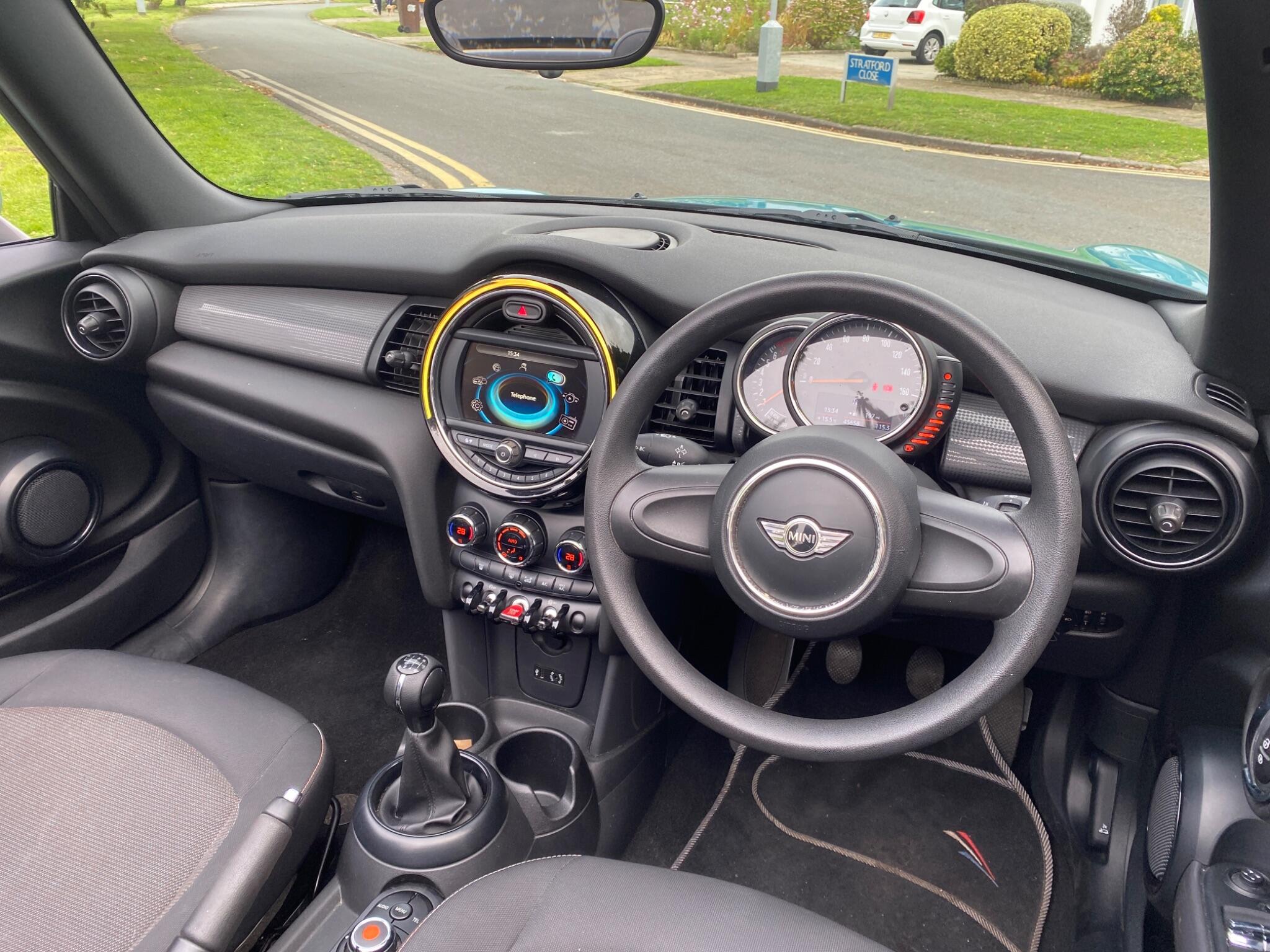 MINI Convertible 1.5 Cooper Euro 6 (s/s) 2dr