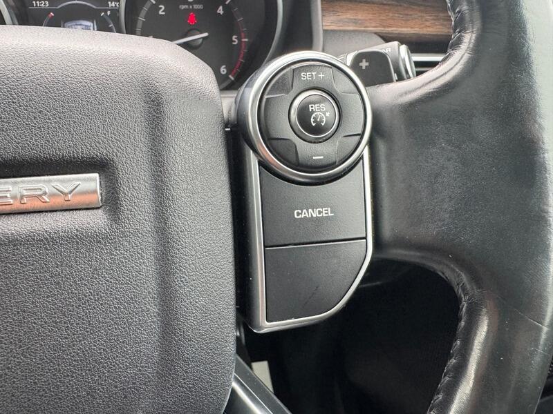 Land Rover Discovery view 47