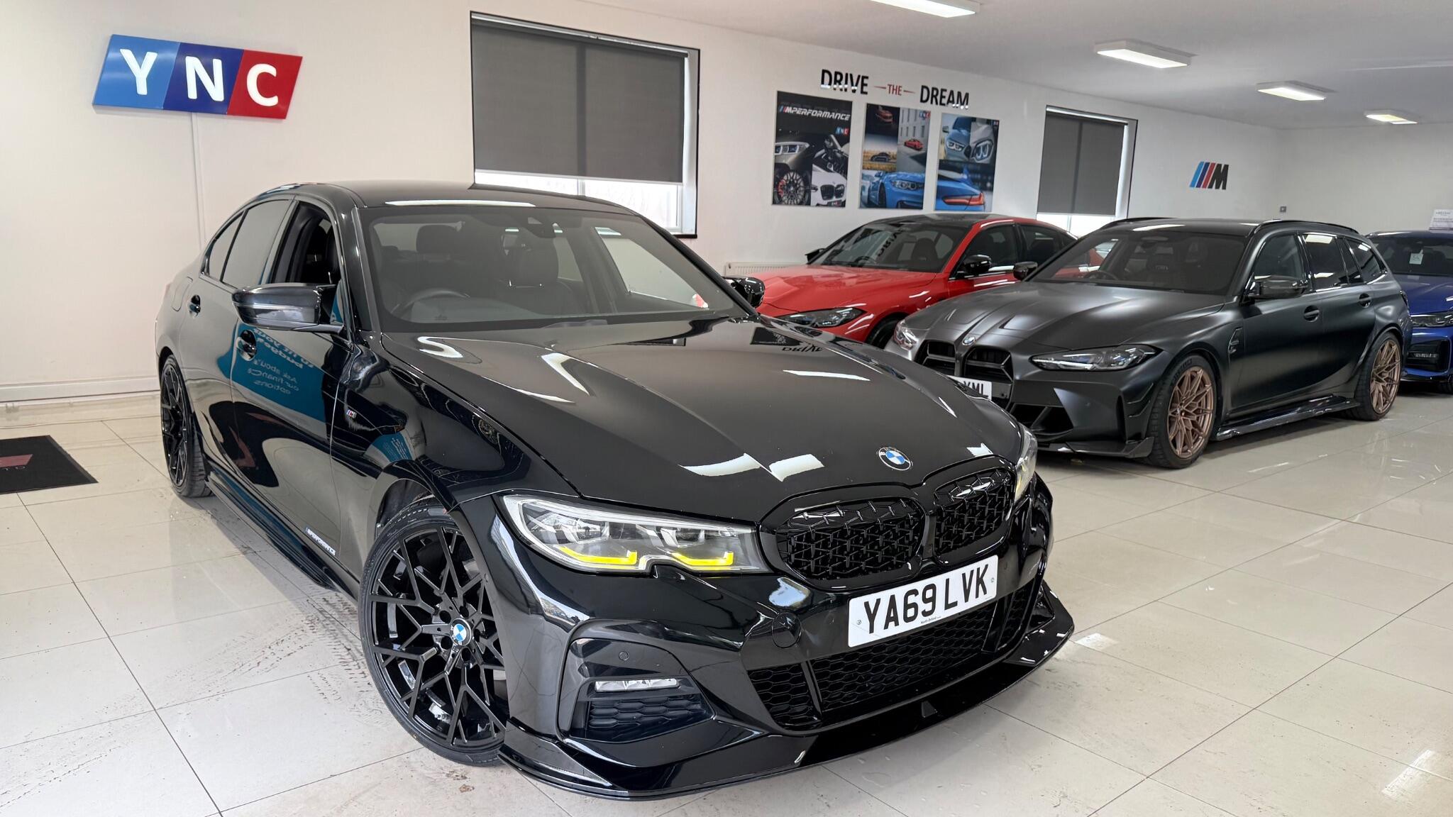 BMW 3 Series view 14