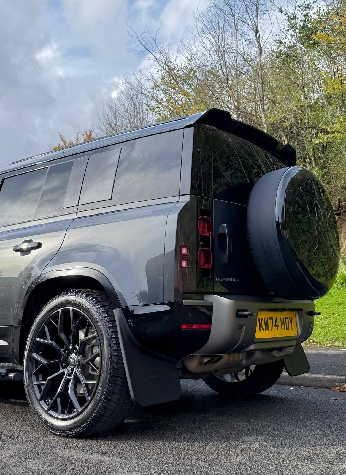 Land Rover Defender view 94