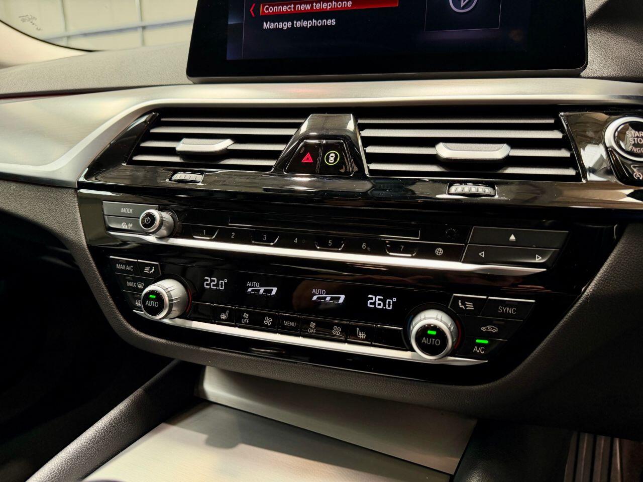 BMW 5 Series view 32