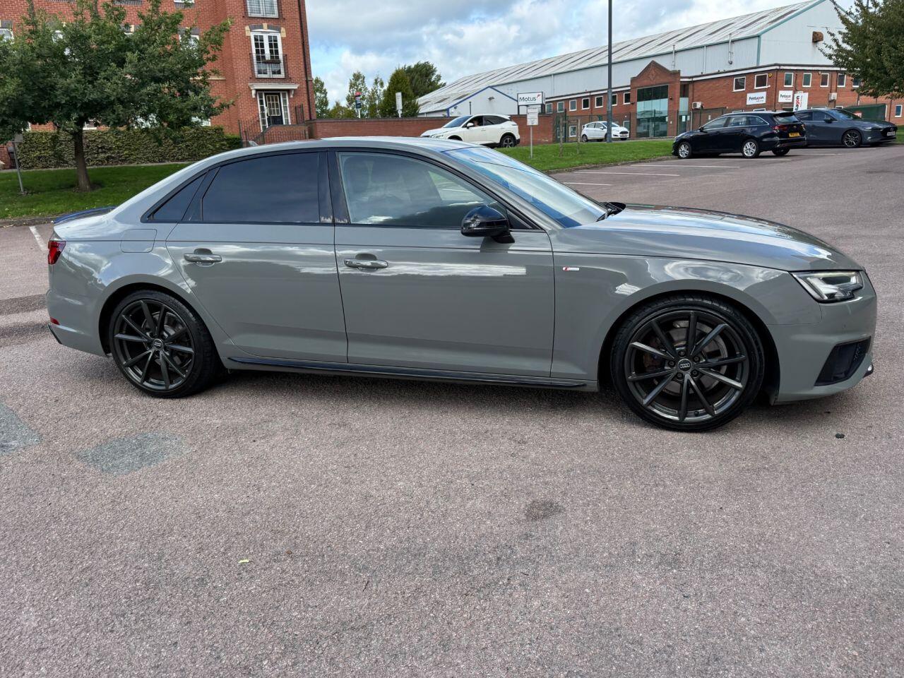 Audi A4 view 23