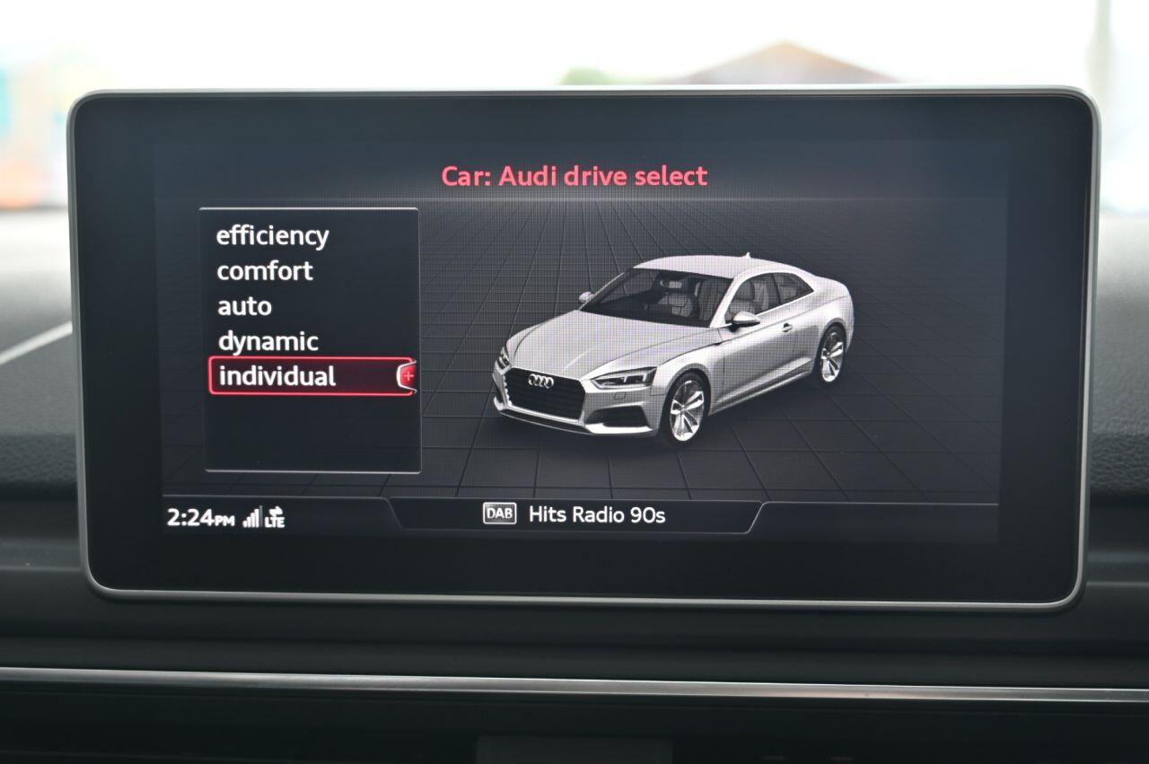 Audi S5 view 32