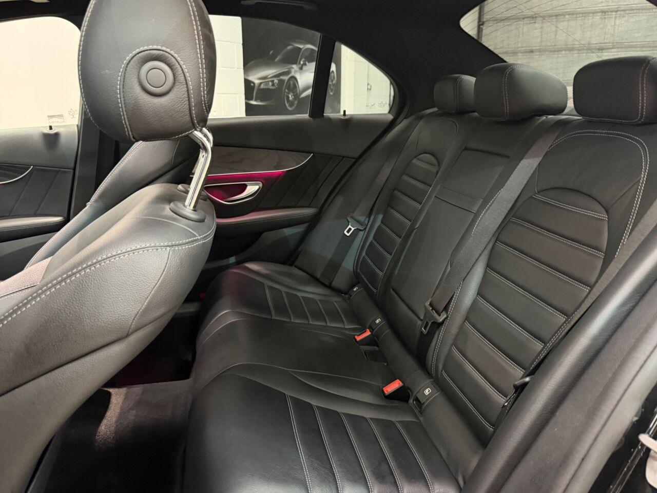 Mercedes-Benz C-Class view 35