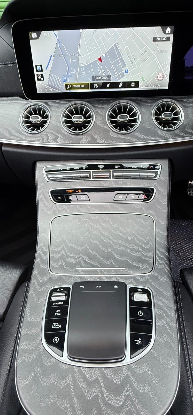 Mercedes-Benz E-Class view 74