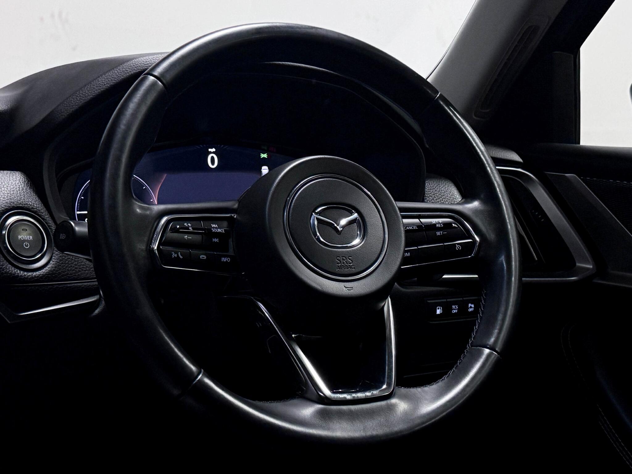 Mazda CX-60 view 14