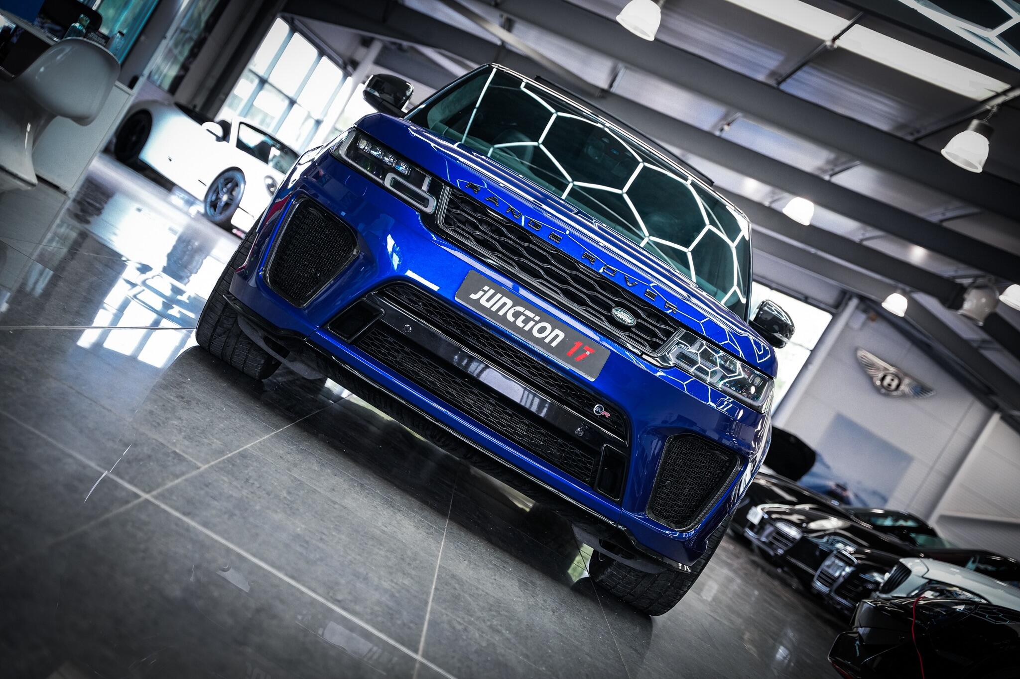 Land Rover Range Rover Sport view 4