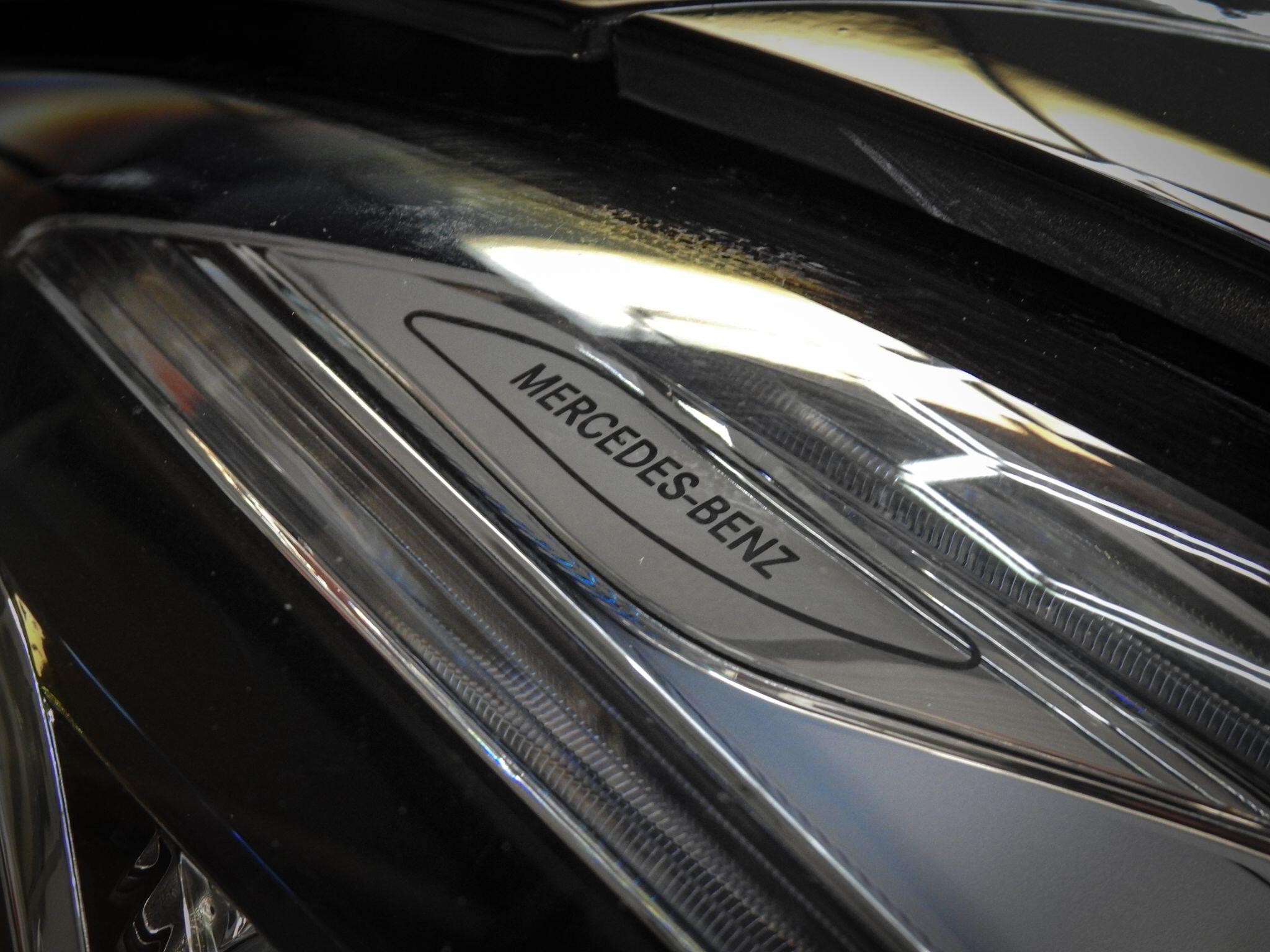 Mercedes-Benz E-Class view 10