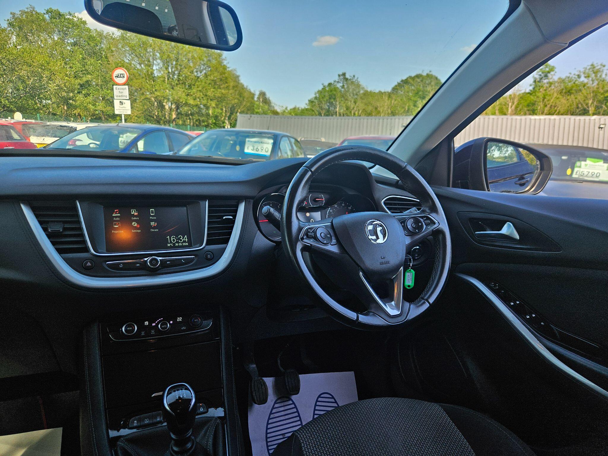 2019 Vauxhall Grandland X image 23