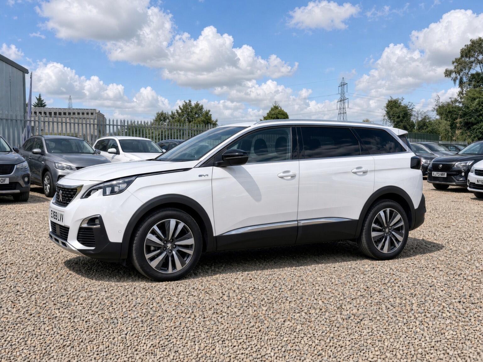 Peugeot 5008 view 6