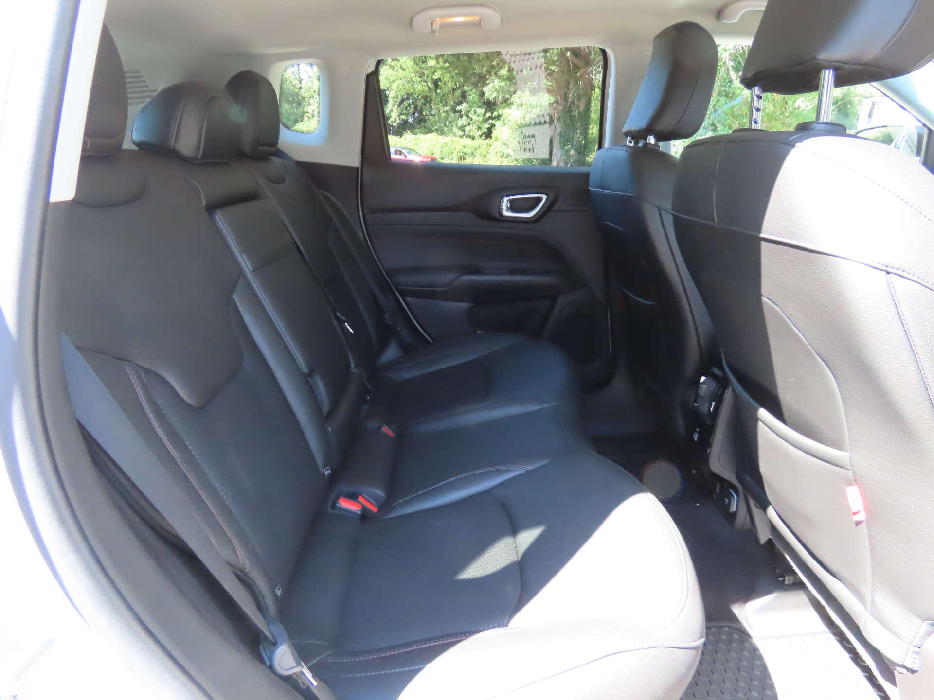 Jeep Compass view 9