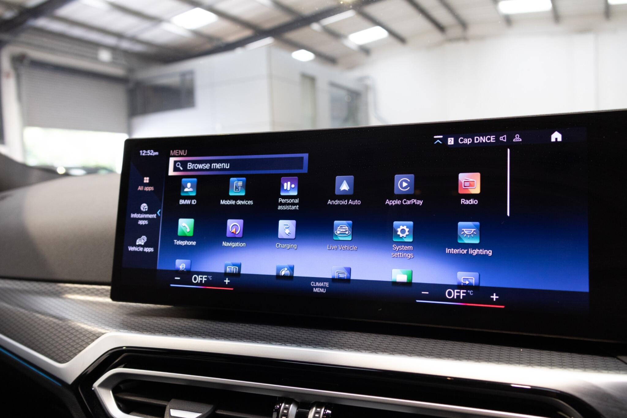 BMW 3 Series view 23