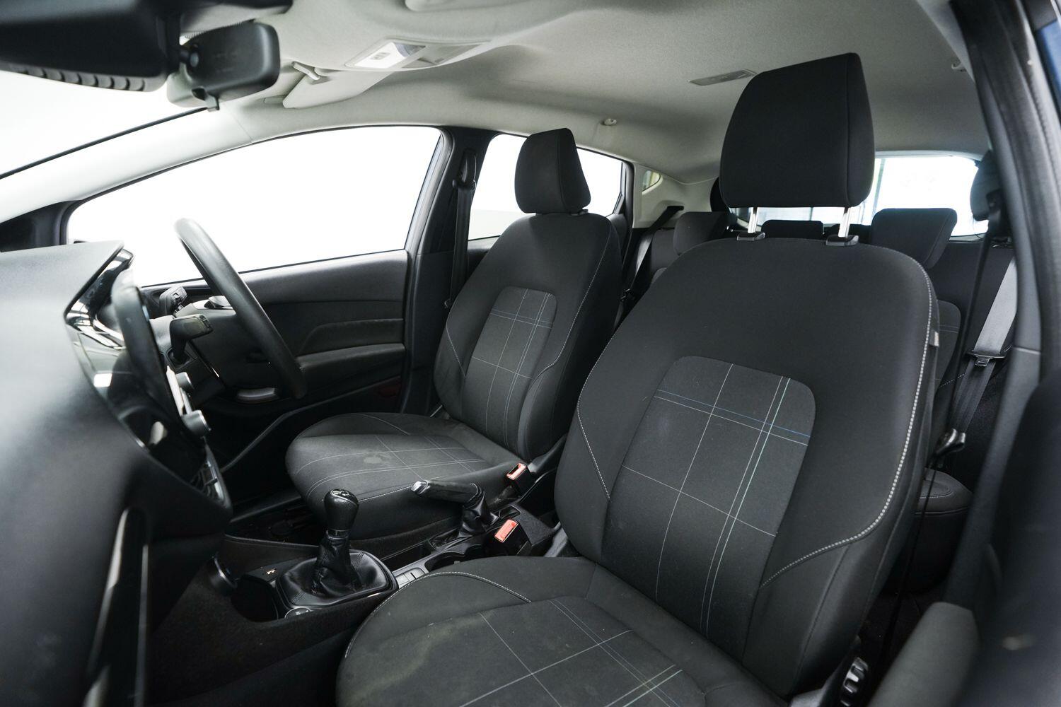 Ford Fiesta view 22