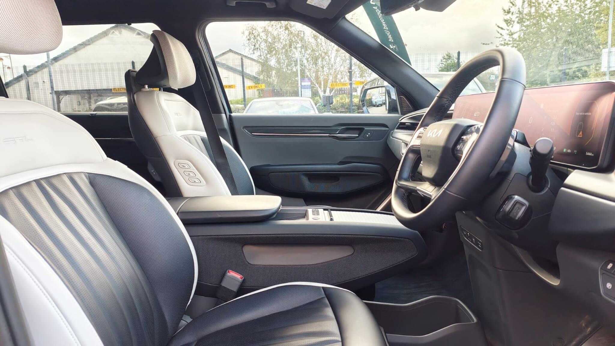 Kia Ev9 view 21