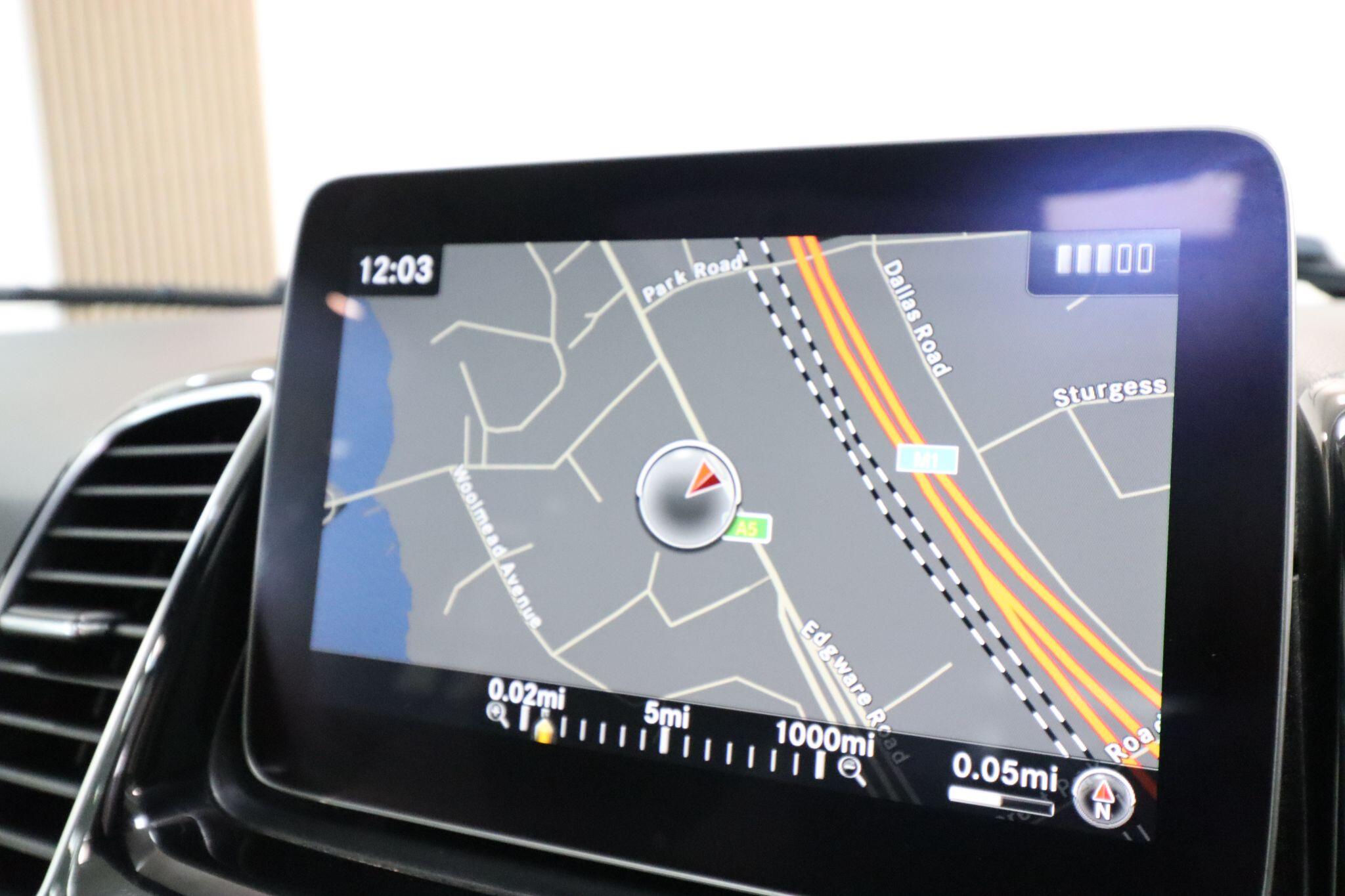 Mercedes-Benz Gle view 23