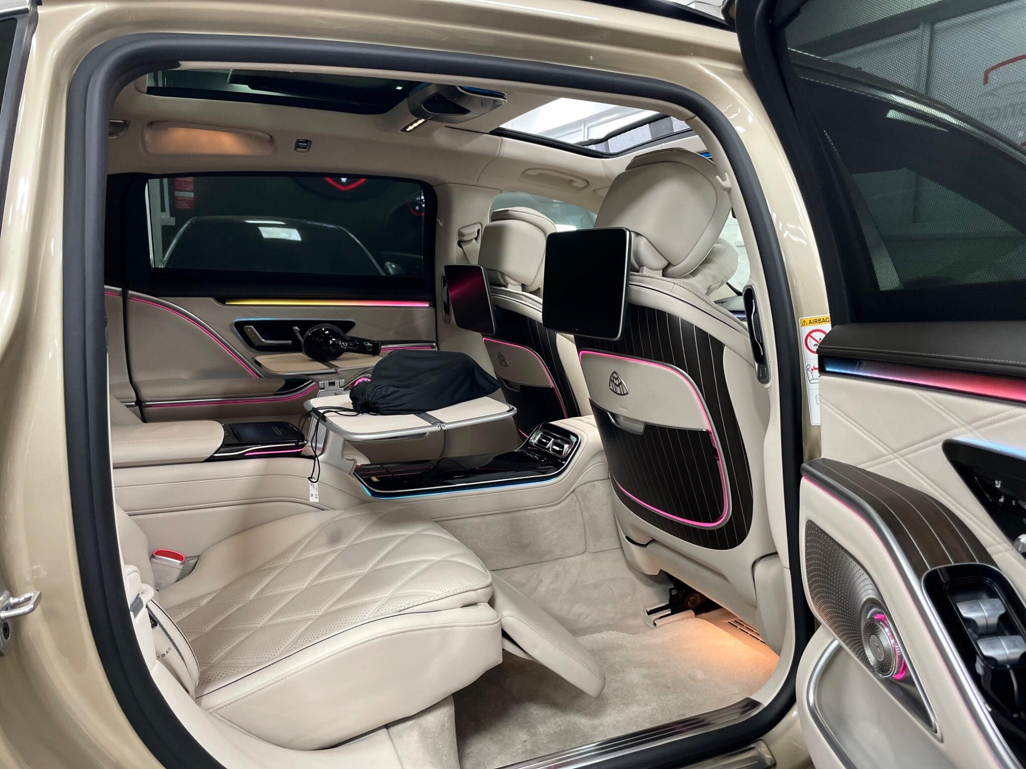 Mercedes-Benz S-Class view 2
