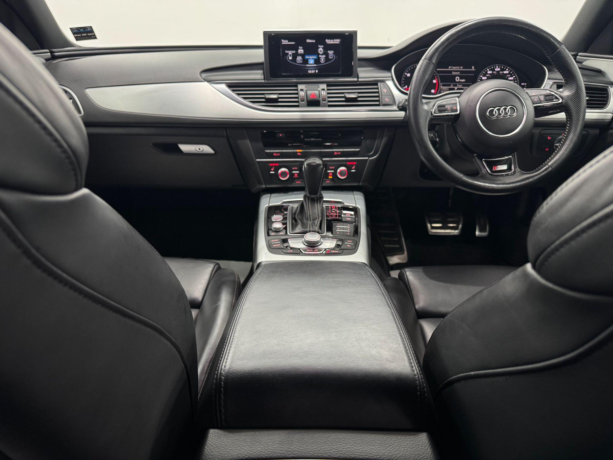 Audi A6 view 26