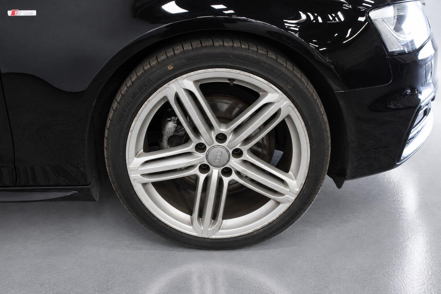 Audi A4 view 60