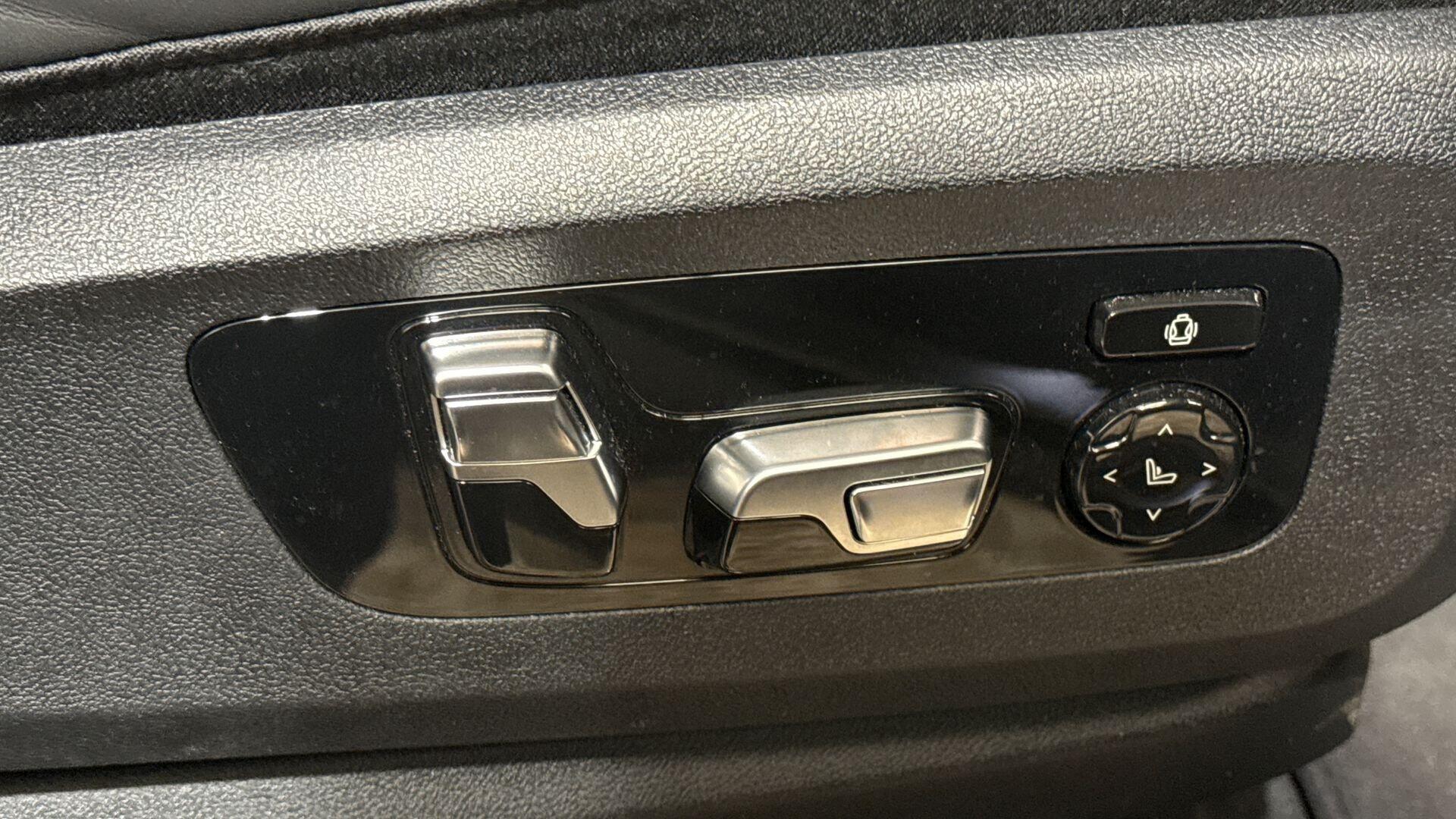 BMW X5 view 25