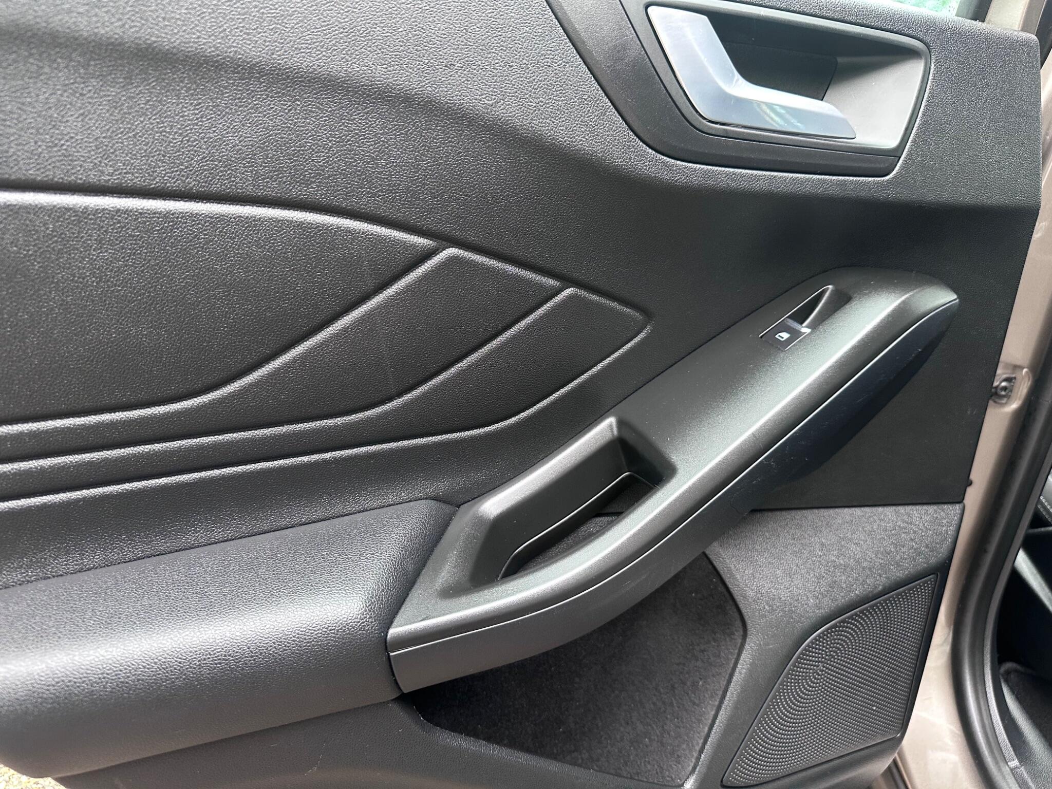 2019 Ford Focus image 27