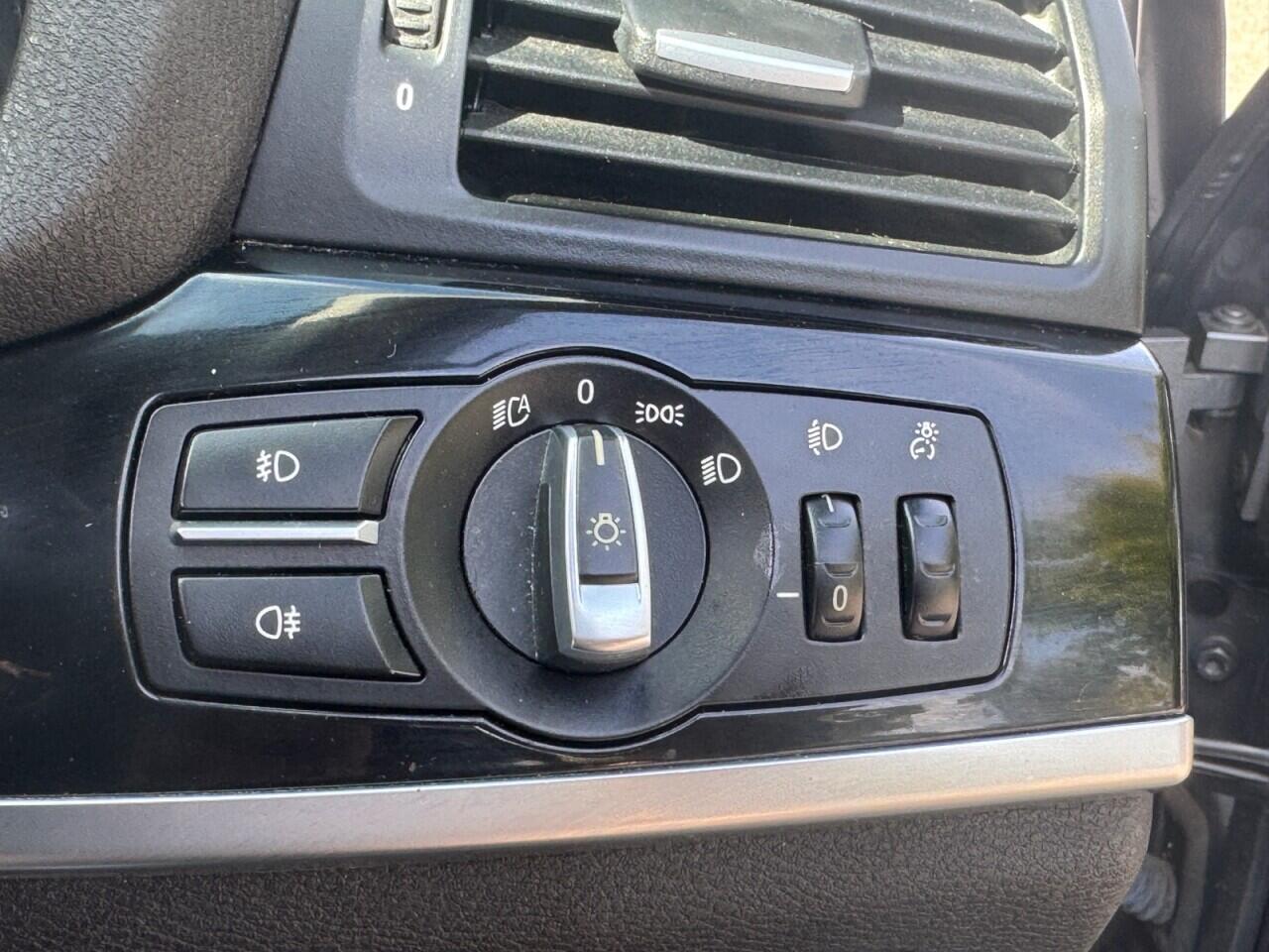 BMW X3 view 23