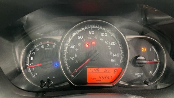 Toyota Yaris view 12