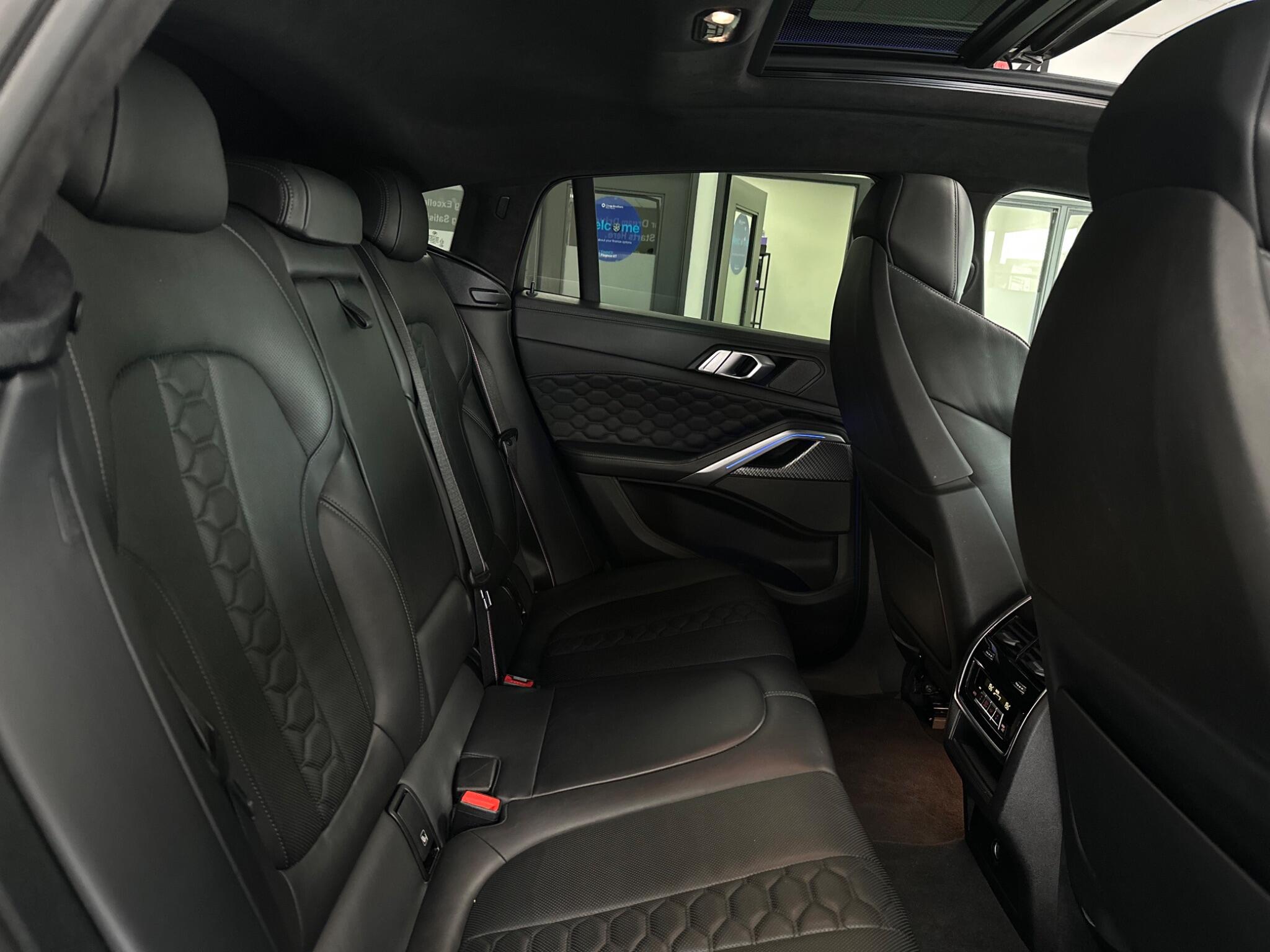 BMW X6 M view 38