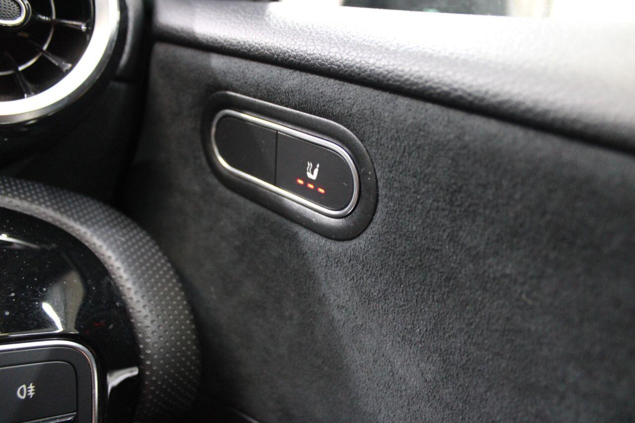 Mercedes-Benz A-Class view 29