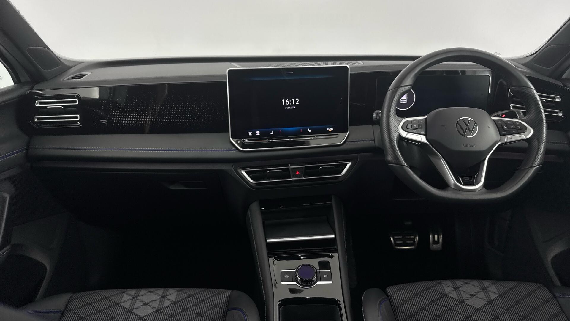 Volkswagen Tiguan view 11