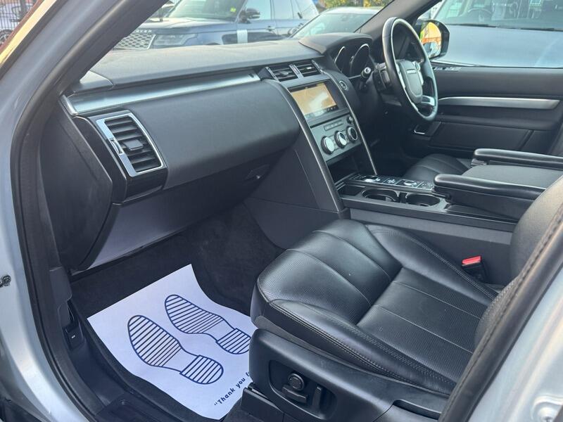 Land Rover Discovery 3 view 30
