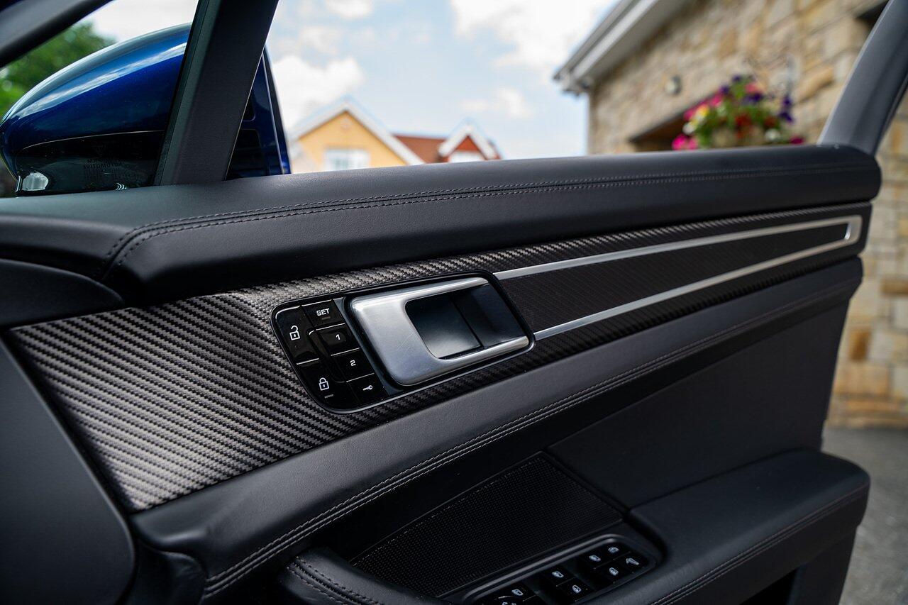 Porsche Panamera view 65