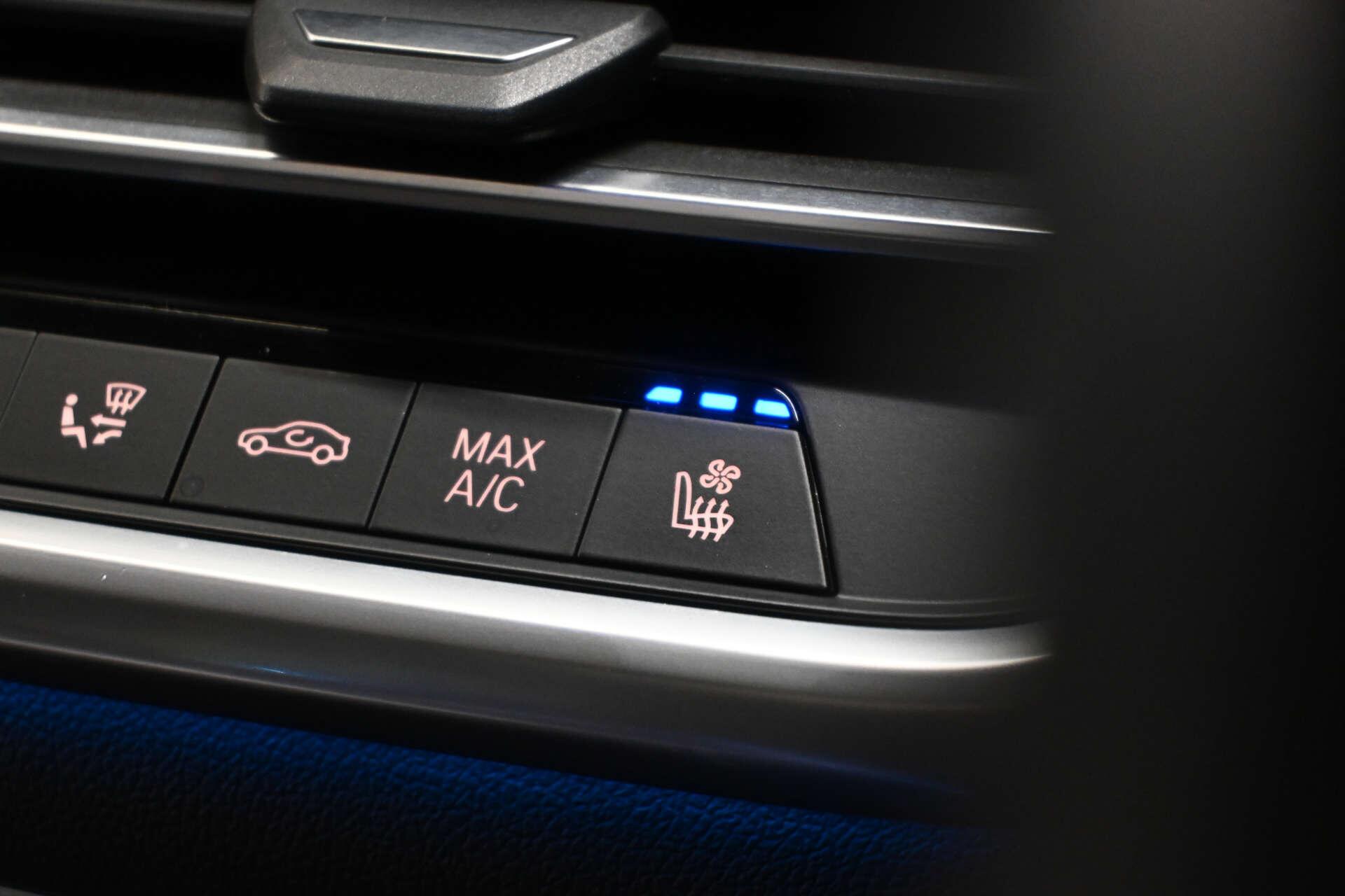 BMW X5 view 16
