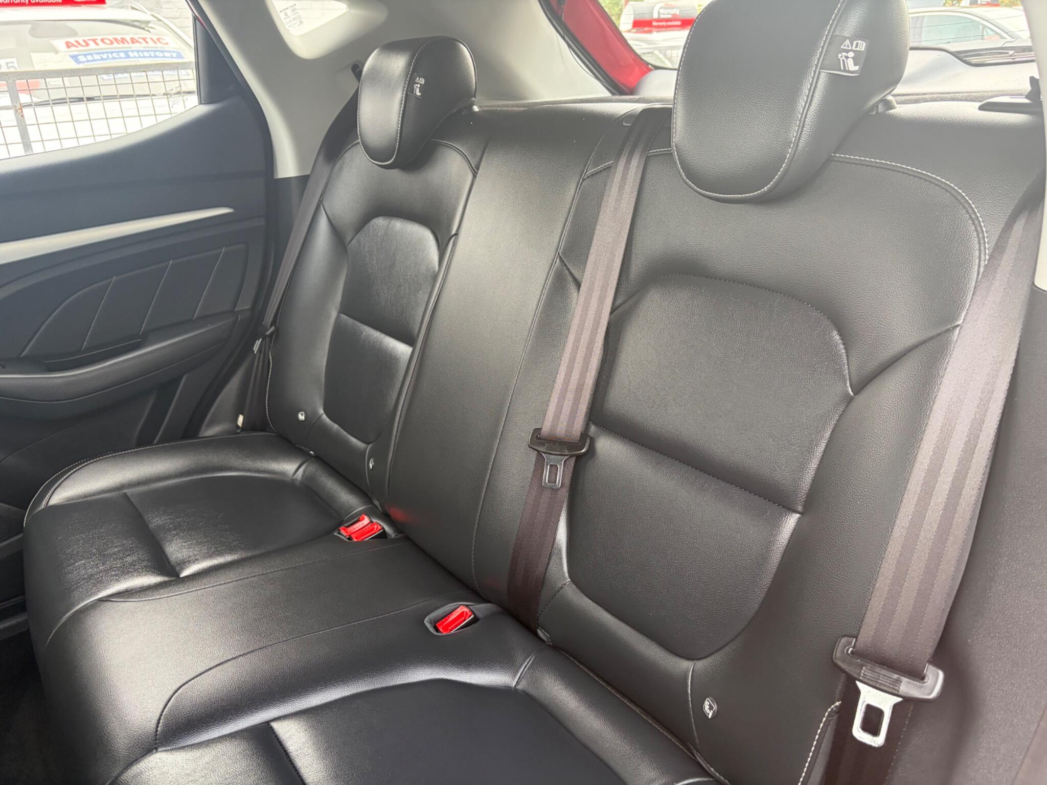 MG ZS view 74