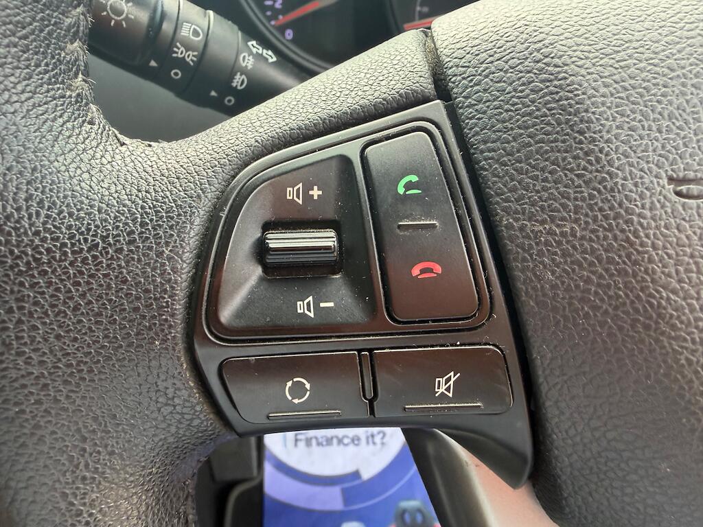 Kia Rio view 23