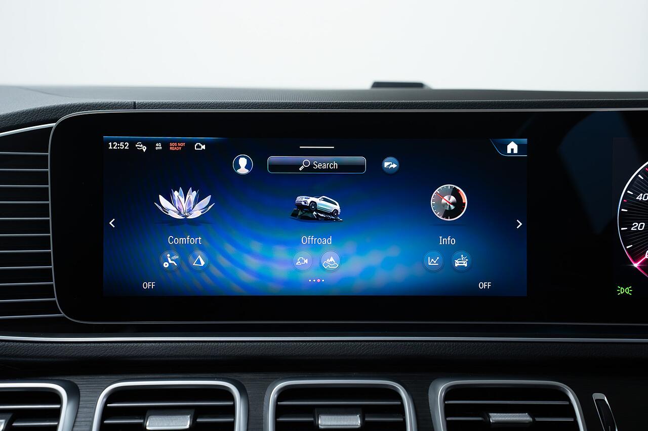 Mercedes-Benz GLS view 17